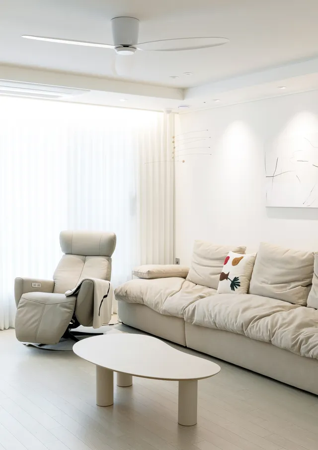 미니멀하고 감성적인 스타일의, 롯데캐슬 나노시티 홈스타일링