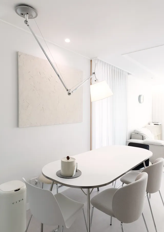 깨끗하고 화사한 톤의, 엘에이치 서초 홈스타일링