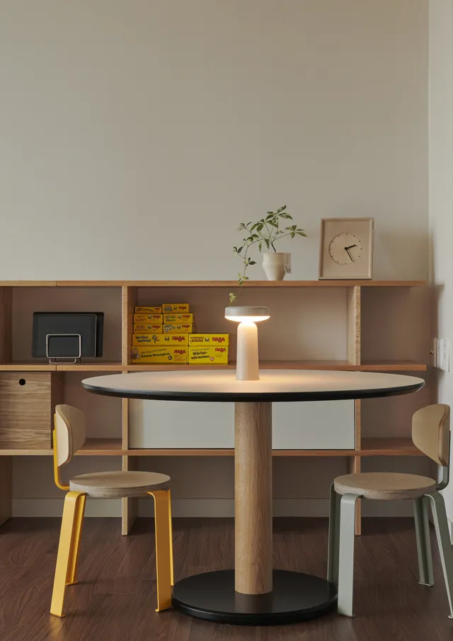 고급스러운 화이트 우드, GS 하이츠 자이 홈스타일링