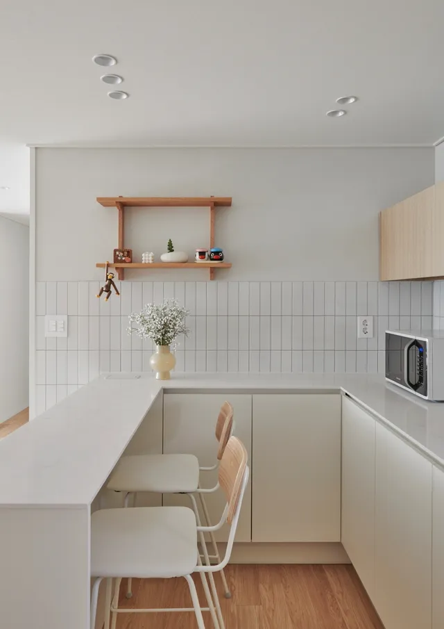 밝고 따뜻한 쉐어 하우스, 창천율도국인