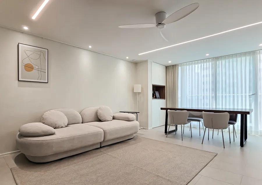 깔끔한 미드 센츄리 스타일, 신정마을우성6단지 홈스타일링