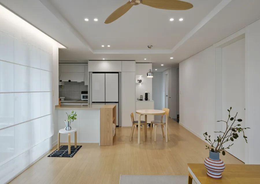 밝은 톤의 여백 우드톤의 따뜻함, 위례센트럴자이 홈스타일링